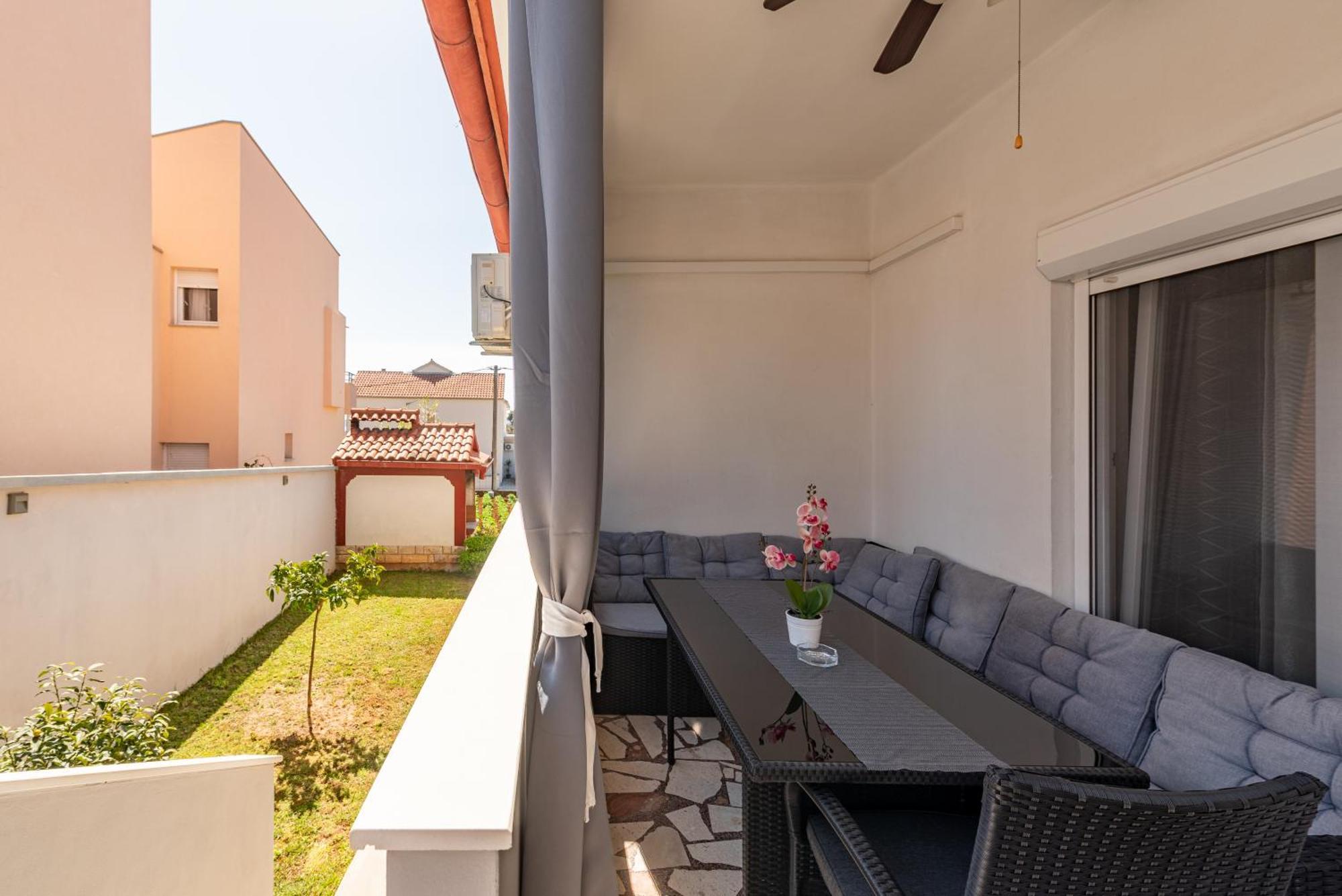 Floyd Appartement Bibinje Buitenkant foto